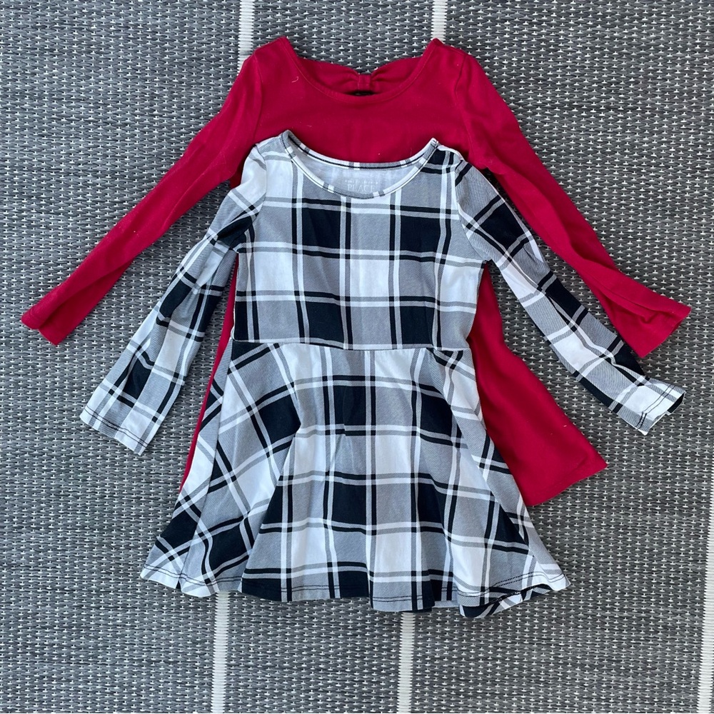 Bundle of 2 long sleeved dresses, 3T